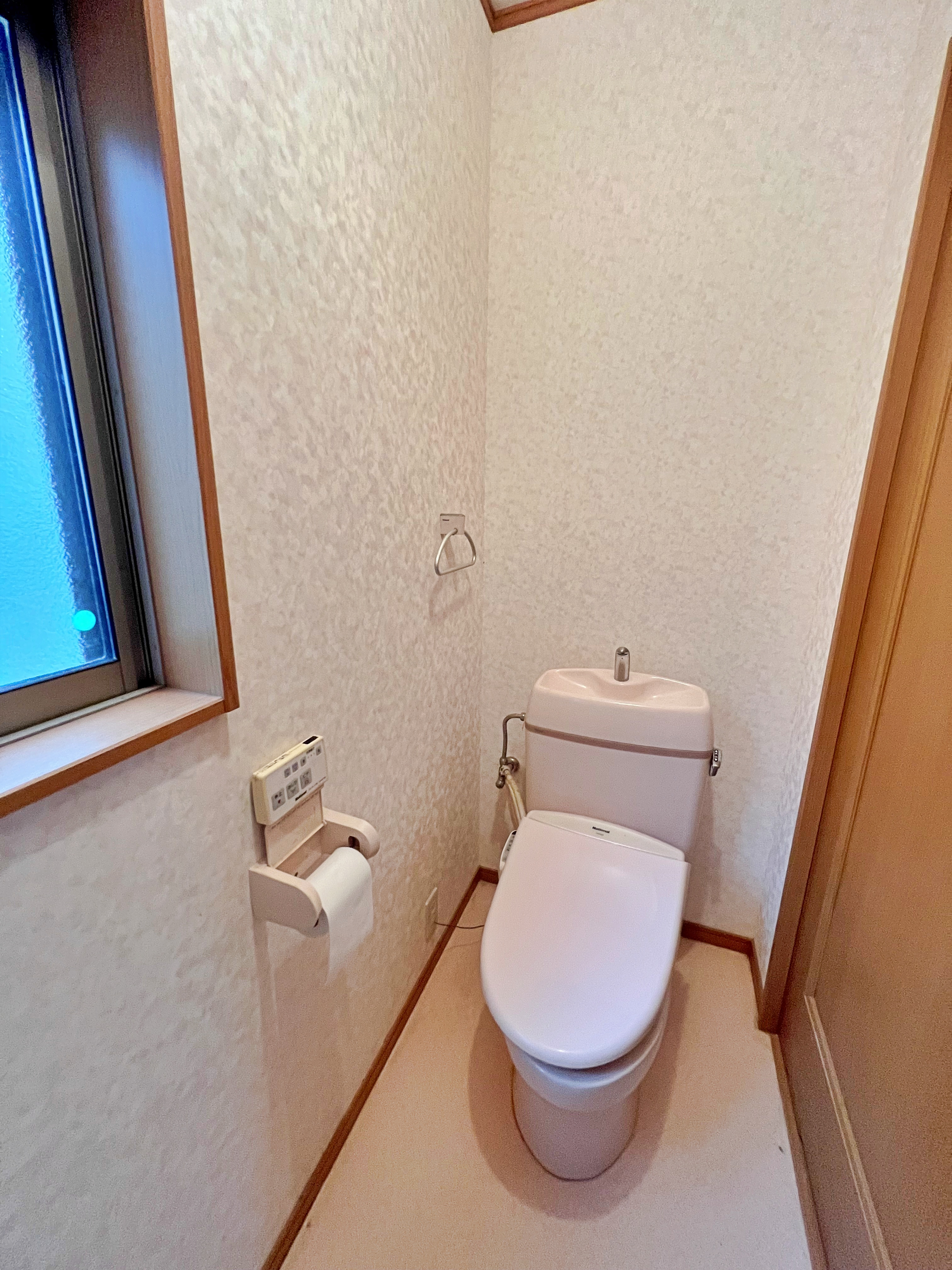 トイレをリフォーム致しました。
